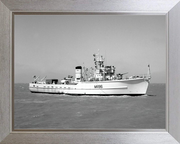 HMS Yarnton M1196 Ton Class Minesweeper Warship Photo Print - Posters, Prints, & Visual Artwork - by Hampshire Prints (image 7 of 9)