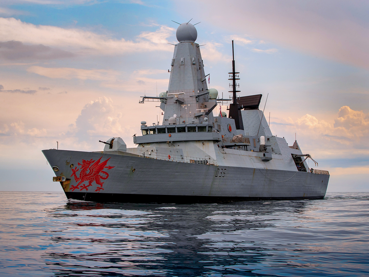 HMS Dragon (D35) Royal Navy Type 45 Destroyer Port Side View At Sunset Photo Print Wall Art Decor Posters, Prints, & Visual Artwork Hampshire Prints 6 x 4 No Frame No