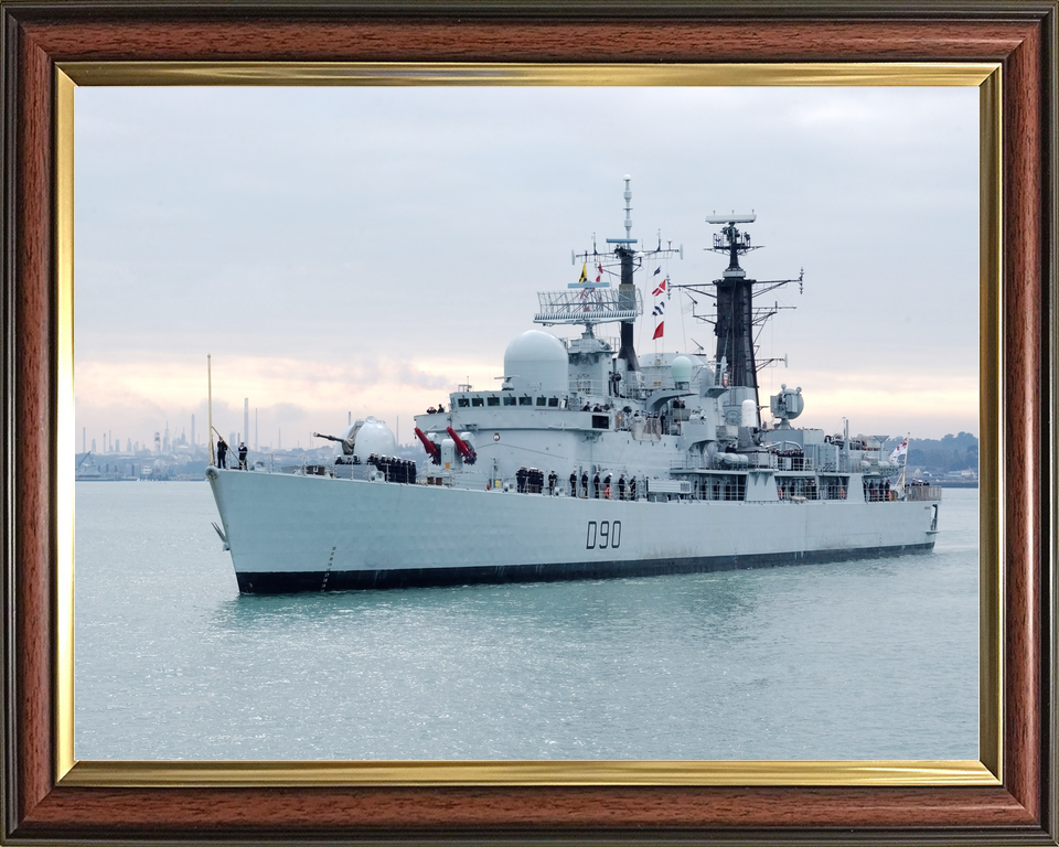 HMS Southampton D90 Type 42 Destroyer February 2005 Photo Print - Posters, Prints, & Visual Artwork - by Hampshire Prints (image 9 of 9)