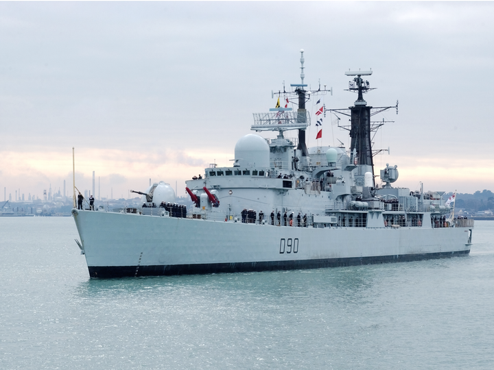 HMS Southampton D90 Type 42 Destroyer February 2005 Photo Print - Posters, Prints, & Visual Artwork - by Hampshire Prints (image 1 of 9)