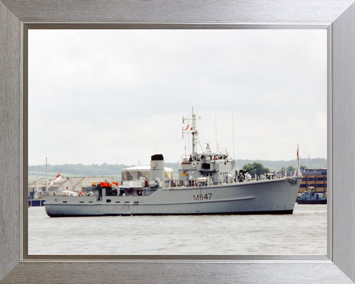 HMS Hubberston (M1147) Royal Navy Ton Class Minesweeper Starboard View Photo Print Wall Art Decor - Posters, Prints, & Visual Artwork - by Hampshire Prints (image 7 of 9)