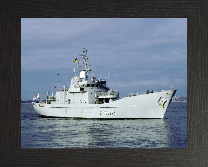 HMS Lindisfarne P300 Island Class Patrol Vessel 1992 Photo Print - Posters, Prints, & Visual Artwork - by Hampshire Prints (image 3 of 9)