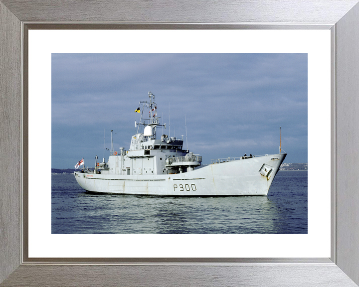 HMS Lindisfarne P300 Island Class Patrol Vessel 1992 Photo Print - Posters, Prints, & Visual Artwork - by Hampshire Prints (image 6 of 9)