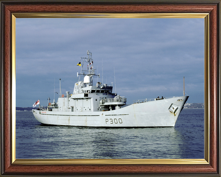 HMS Lindisfarne P300 Island Class Patrol Vessel 1992 Photo Print - Posters, Prints, & Visual Artwork - by Hampshire Prints (image 9 of 9)