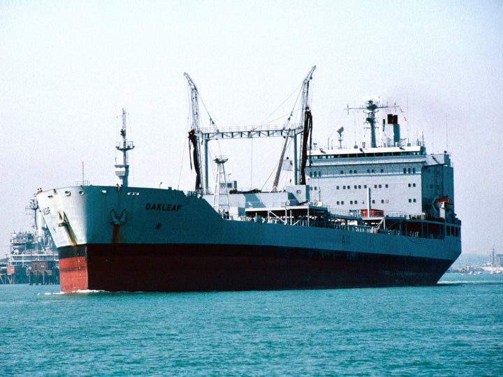 RFA Oakleaf A111 | Photo Print | Framed Print | Leaf Class | Support Tanker | Royal Fleet Auxiliary Hampshire Prints