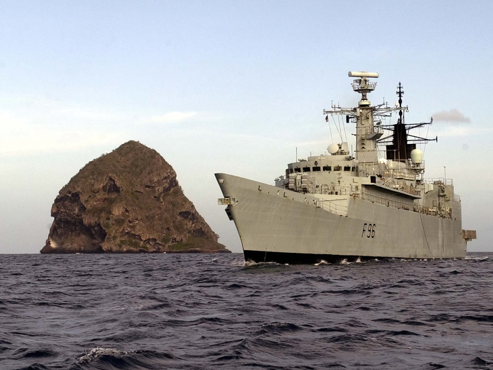 HMS Sheffield F96 Type 22 Frigate June 2001 Low Port Bow View