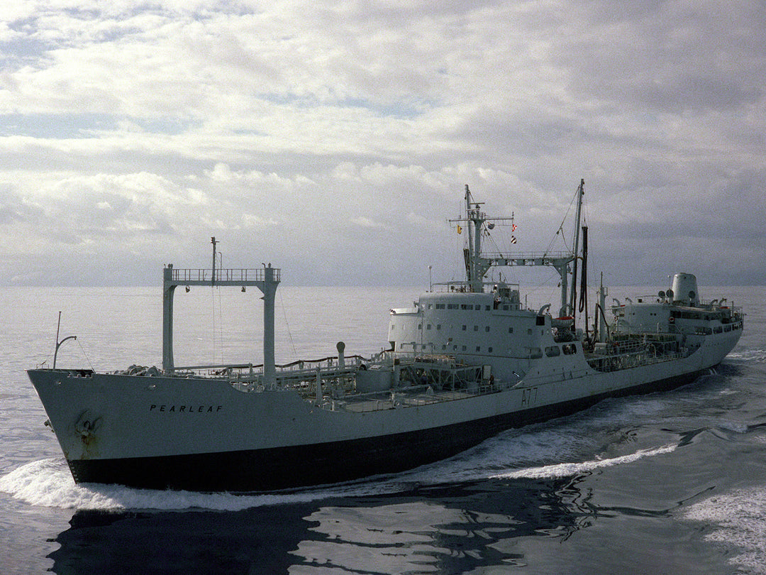 RFA Pearleaf A77 | Photo Print | Framed Print | Leaf Class | Support Tanker | Royal Fleet Auxiliary Hampshire Prints