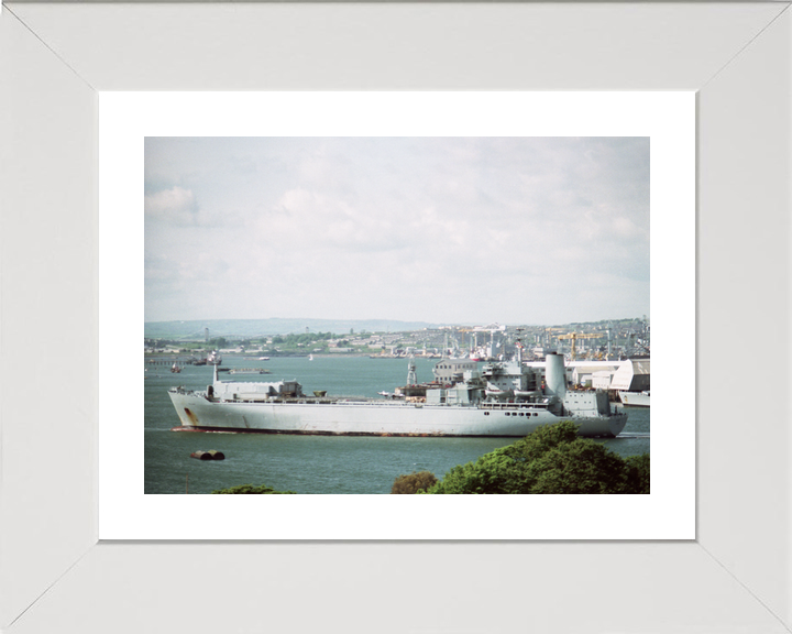 RFA Reliant A131 Helicopter Support Ship 1995
