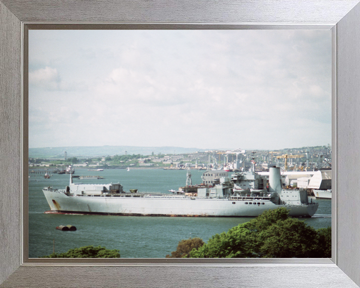 RFA Reliant A131 Helicopter Support Ship 1995