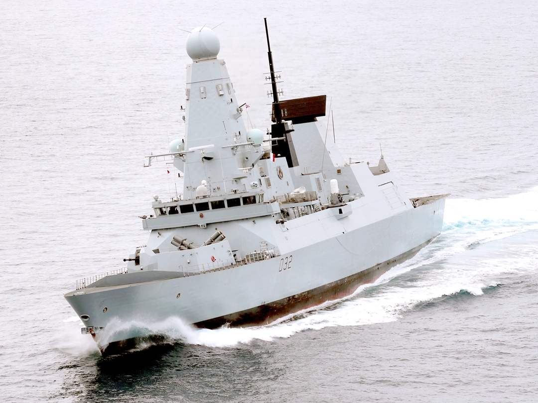 HMS Daring (D32) Royal Navy Type 45 Destroyer High Port Bow View Photo Print Wall Art Decor Posters, Prints, & Visual Artwork Hampshire Prints 6 x 4 No Frame No