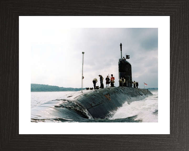 HMS Splendid S106 Swiftsure Class Submarine 2003