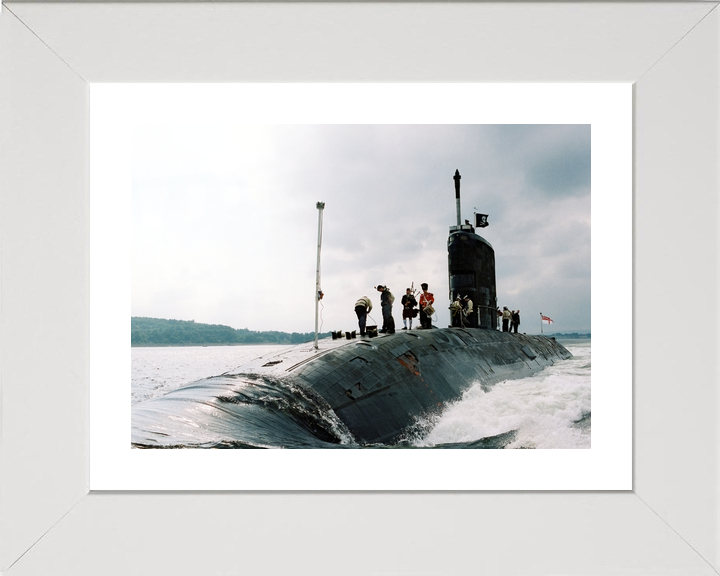 HMS Splendid S106 Swiftsure Class Submarine 2003
