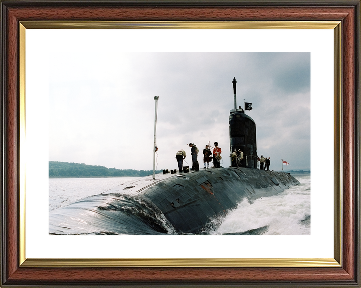 HMS Splendid S106 Swiftsure Class Submarine 2003