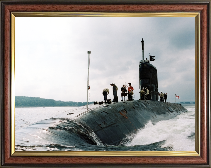 HMS Splendid S106 Swiftsure Class Submarine 2003