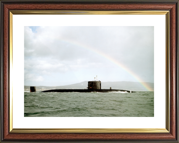 HMS Swiftsure S126 Swiftsure Class Submarine 1991