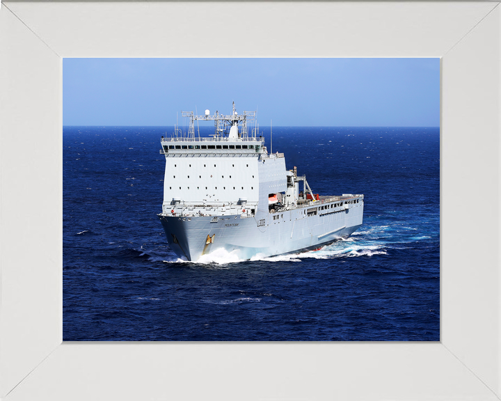 RFA Mounts Bay L3008 Bay Class Ship