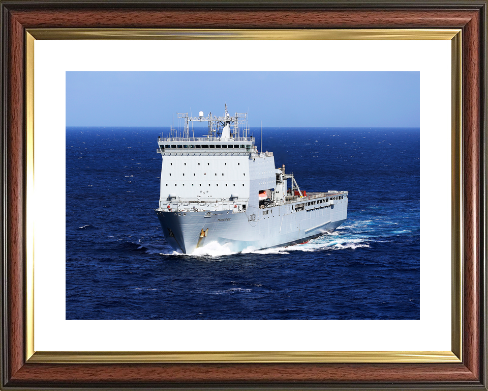 RFA Mounts Bay L3008 Bay Class Ship