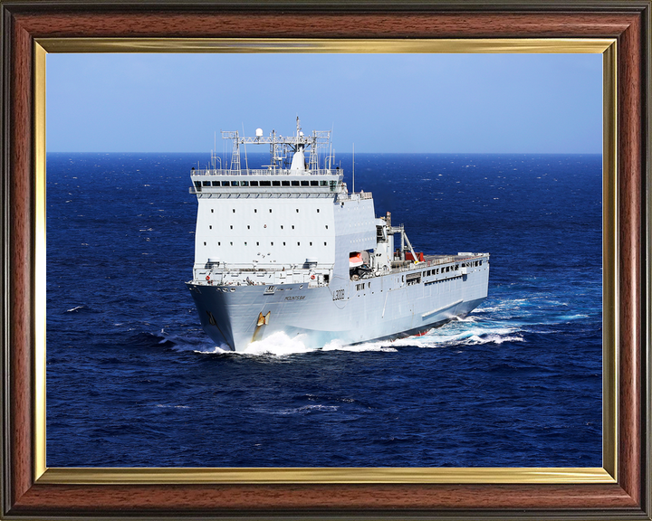 RFA Mounts Bay L3008 Bay Class Ship