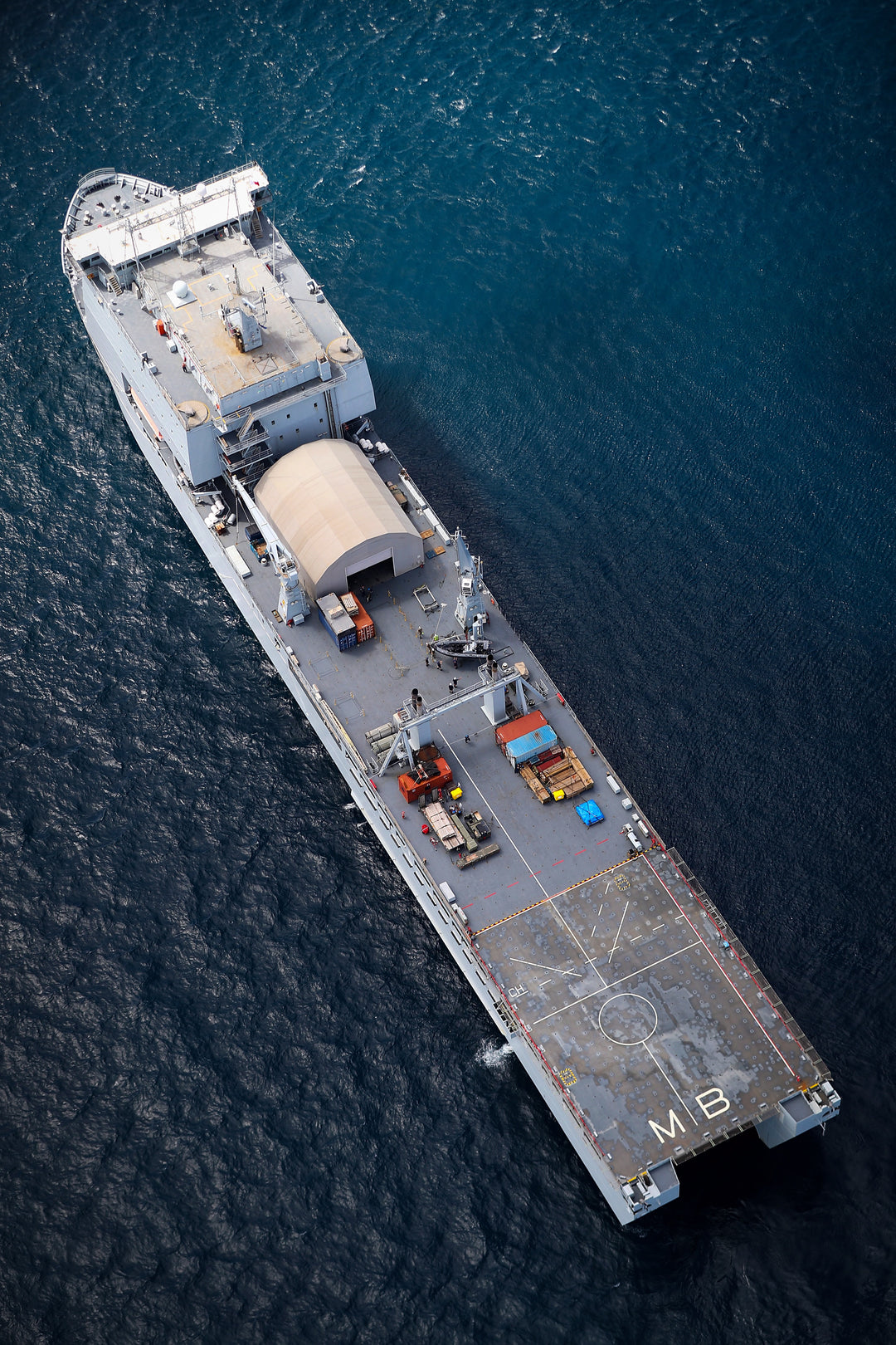 RFA Mounts Bay L3008 | Photo Print | Framed Print | Bay Class | Auxiliary Dock | Royal Fleet Auxiliary Hampshire Prints