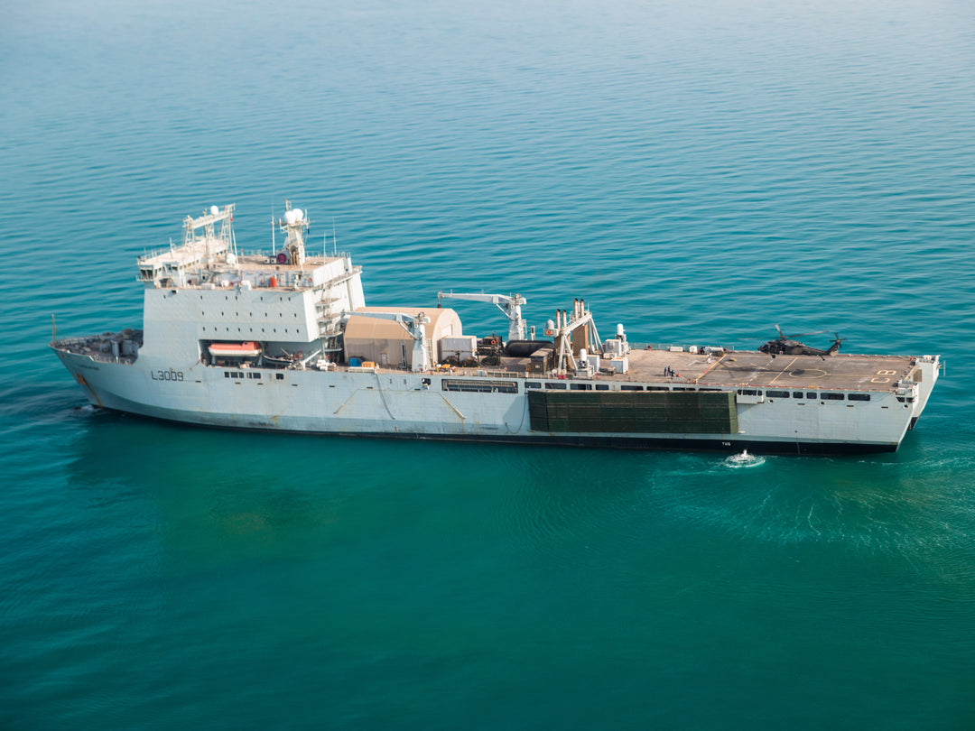 RFA Cardigan Bay L3009 | Photo Print | Framed Print | Bay Class | Auxiliary Dock | Royal Fleet Auxiliary Hampshire Prints
