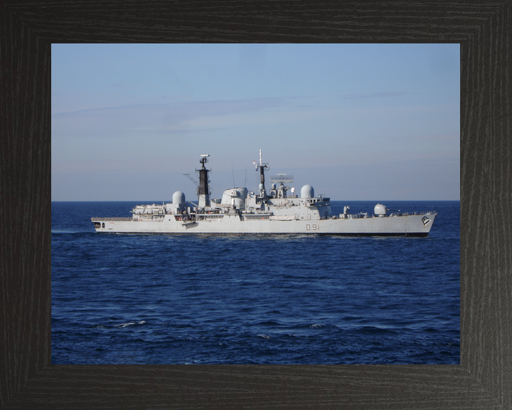 HMS Nottingham D91 Type 42 Destroyer Starboard Beam View Photo Print - Posters, Prints, & Visual Artwork - by Hampshire Prints (image 3 of 9)