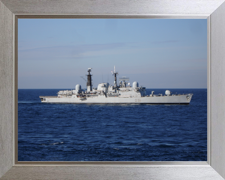 HMS Nottingham D91 Type 42 Destroyer Starboard Beam View Photo Print - Posters, Prints, & Visual Artwork - by Hampshire Prints (image 7 of 9)