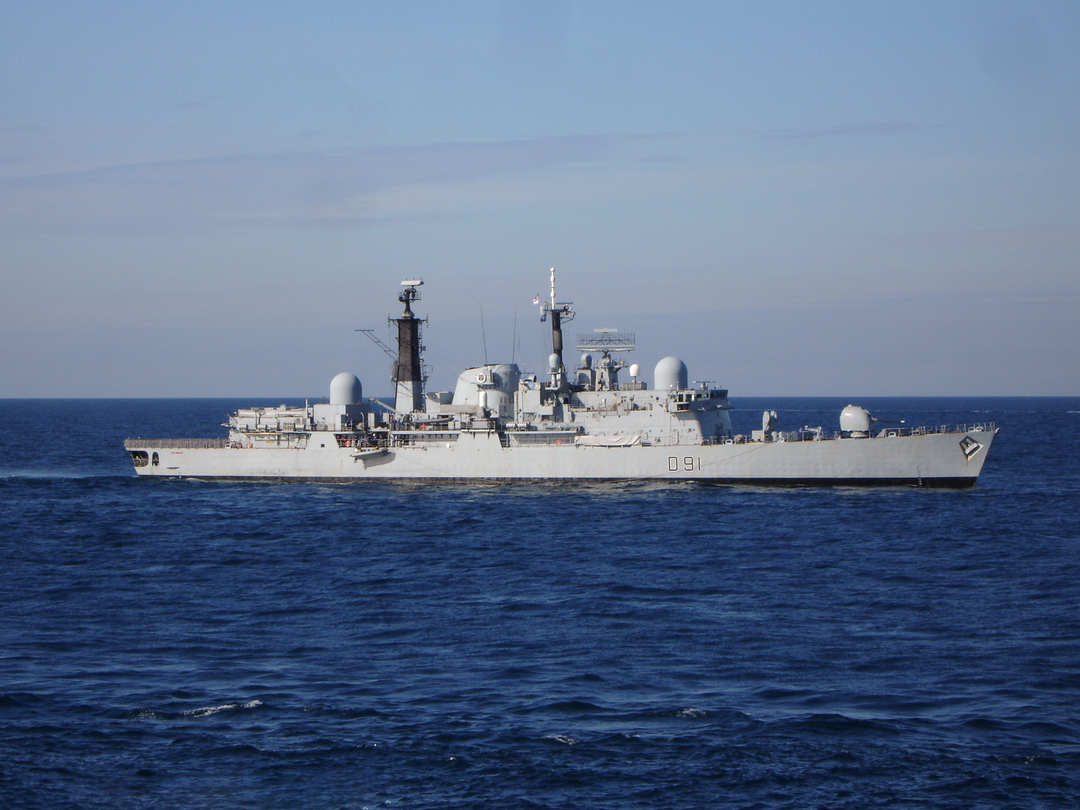 HMS Nottingham D91 Type 42 Destroyer Starboard Beam View Photo Print - Posters, Prints, & Visual Artwork - by Hampshire Prints (image 1 of 9)