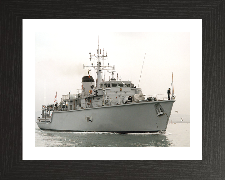 HMS Berkeley (M40) Photo Print - Entering Harbour - Royal Navy Hunt Class Mine Warfare Vessel