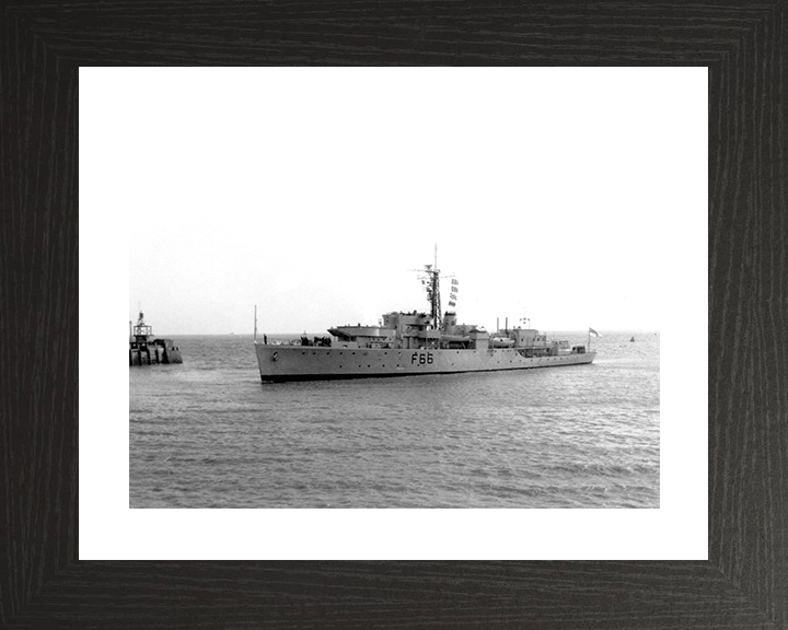 HMS Starling (F66) Photo Print - Entering Port 1954 - Royal Navy Black Swan Class Sloop Posters, Prints, & Visual Artwork Hampshire Prints 10 x 8 Black Frame Yes