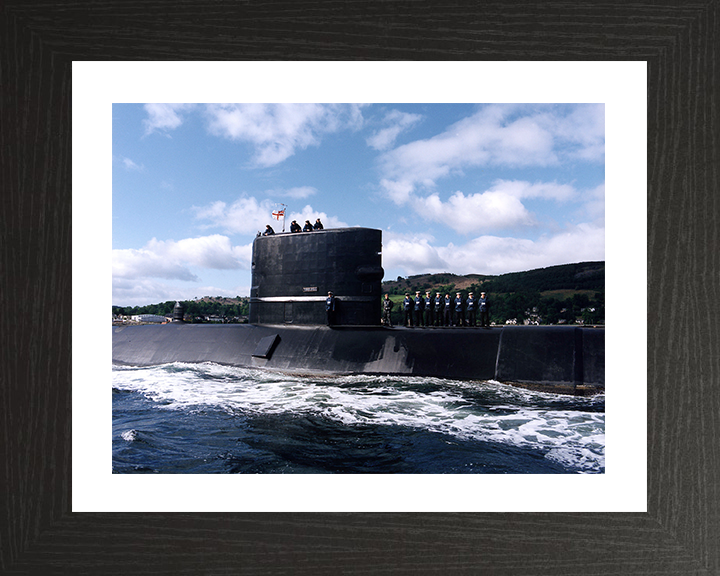 HMS Tireless (S88) Photo Print - On the Clyde 1994 - Royal Navy Trafalgar Class Submarine Hampshire Prints 10 x 8 Black Frame Yes