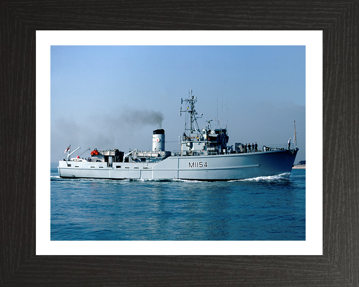 HMS Kellington M1154 | Photo Print | Framed Print | Ton Class | Minesweeper | Royal Navy Hampshire Prints