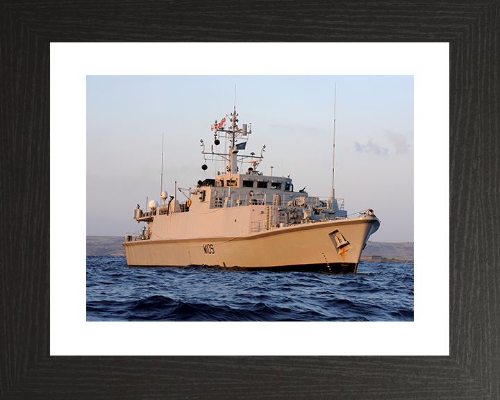 HMS Bangor (M109) Royal Navy Sandown Class Minehunter At Sunset Photo Print Wall Art Decor Posters, Prints, & Visual Artwork Hampshire Prints 10 x 8 Black Frame Yes