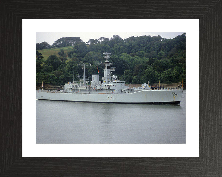 HMS Scylla F71 | Photo Print | Framed Print | Leander Class | Frigate | Royal Navy Hampshire Prints