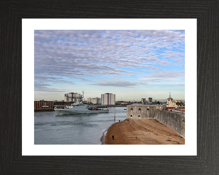 HMS Medway (P223) Photo Print - Leaving Portsmouth - Royal Navy River Class Patrol Vessel Hampshire Prints 10 x 8 Black Frame Yes