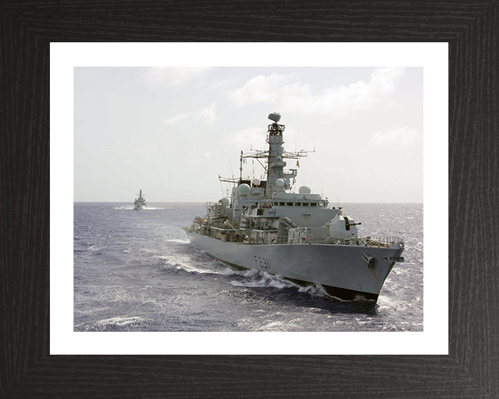 HMS Argyll (F231) Photo Print - Underway 2014 - Royal Navy Type 23 Frigate Posters, Prints, & Visual Artwork Hampshire Prints 10 x 8 Black Frame Yes