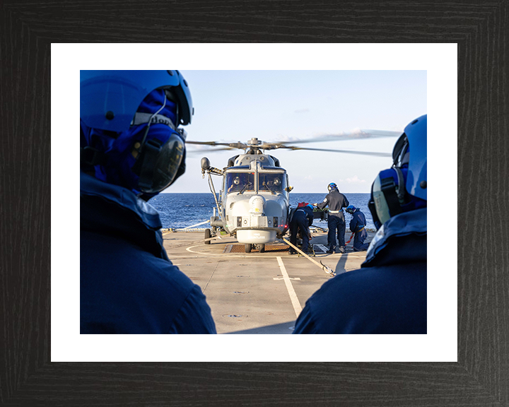 AETs Attaching Torpedo to Wildcat Helicopter Photo Print - Royal Navy Aircraft Hampshire Prints 10 x 8 Black Frame Yes