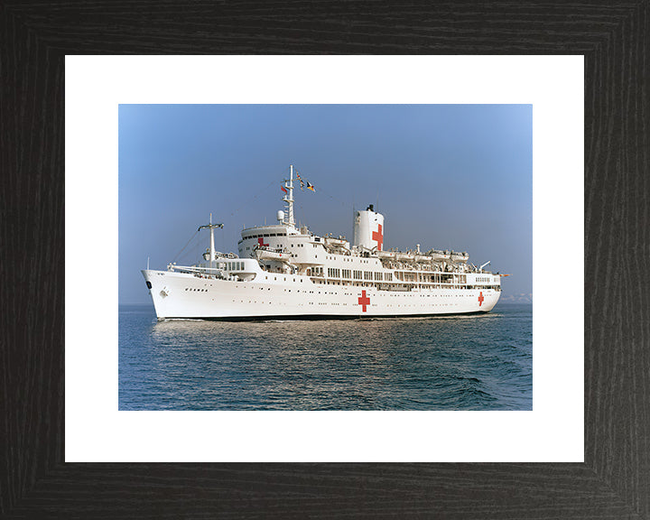 SS Uganda | Photo Print | Framed Print | Poster | Hospital Ship | Royal Navy Hampshire Prints