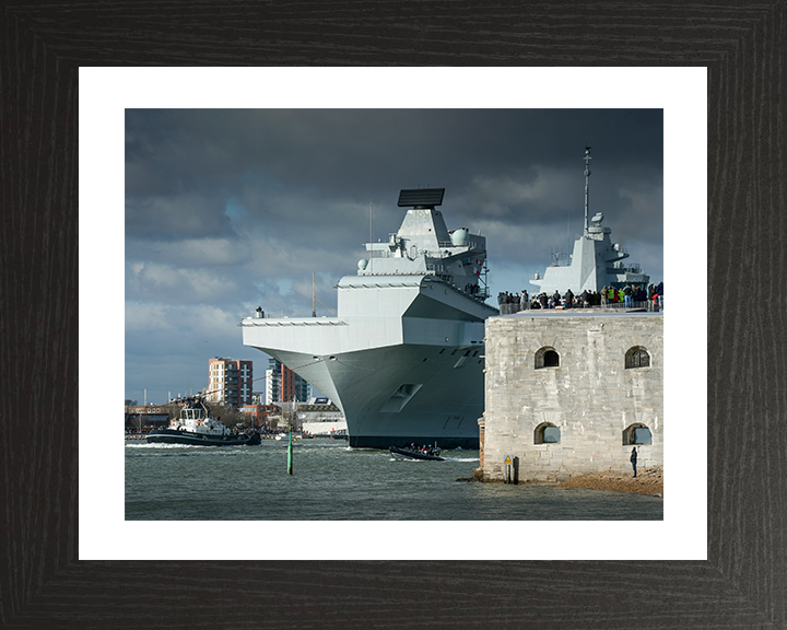 HMS Queen Elizabeth (R08) Photo Print - Round Tower 2018 - Royal Navy Queen Elizabeth Class Aircraft Carrier Hampshire Prints 10 x 8 Black Frame Yes