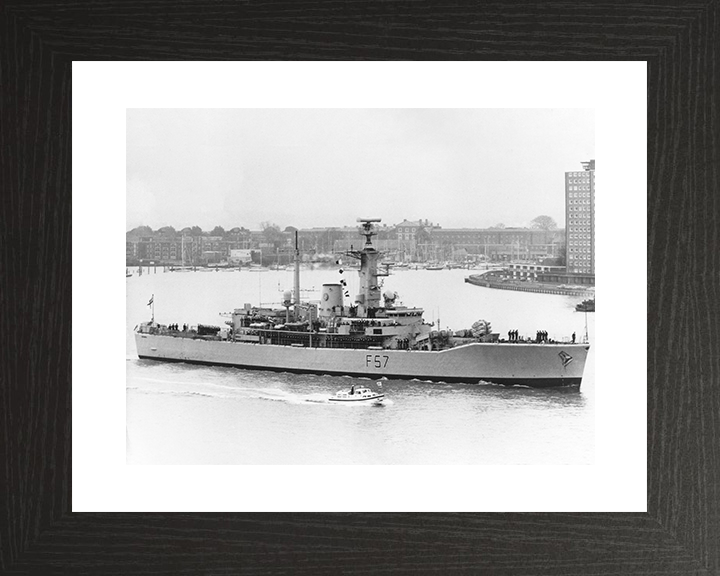 HMS Andromeda (F57) Royal Navy Leander Class Frigate Passing Gosport Photo Print Wall Art Decor Posters, Prints, & Visual Artwork Hampshire Prints 10 x 8 Black Frame Yes