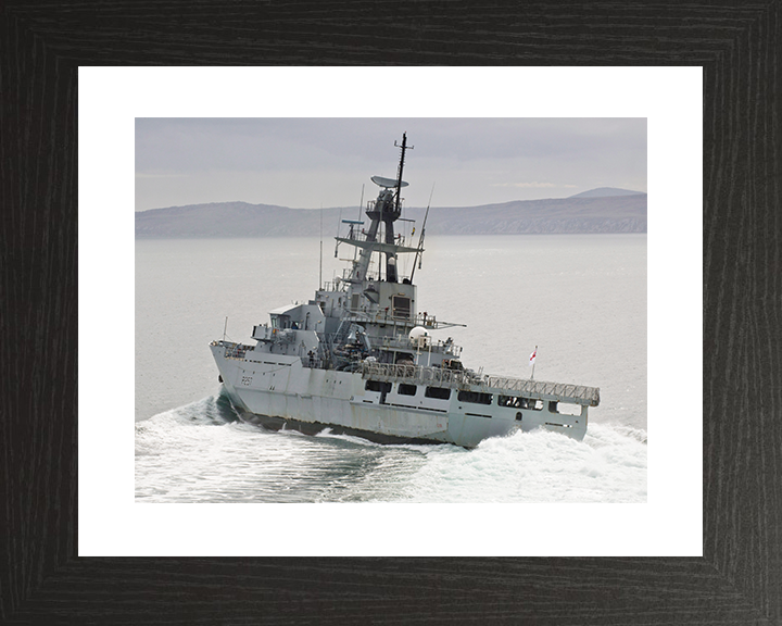 HMS Clyde (P257) Royal Navy River Class Patrol Vessel Hard Turn Photo Print Wall Art Decor Posters, Prints, & Visual Artwork Hampshire Prints 10 x 8 Black Frame Yes