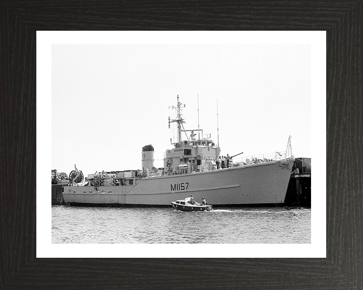 HMS Kirkliston M1157 | Photo Print | Framed Print | Ton Class | Minesweeper | Royal Navy Hampshire Prints