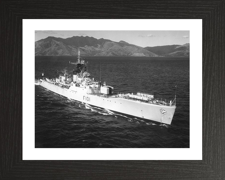 HMS Yarmouth (F101) Photo Print - High Starboard View - Royal Navy Rothesay Class Frigate