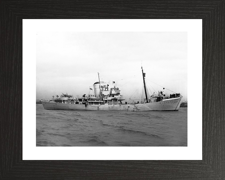HMS Grenadier (T334) Royal Navy Military Class Trawler At Sea 1943 Photo Print Wall Art Decor Posters, Prints, & Visual Artwork Hampshire Prints 10 x 8 Black Frame Yes