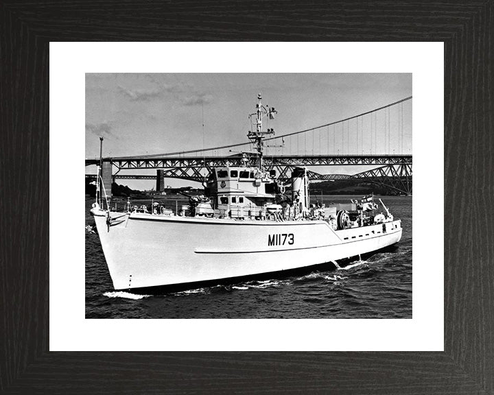 HMS Pollington M1173 | Photo Print | Framed Print | Ton Class | Minesweeper | Royal Navy Hampshire Prints