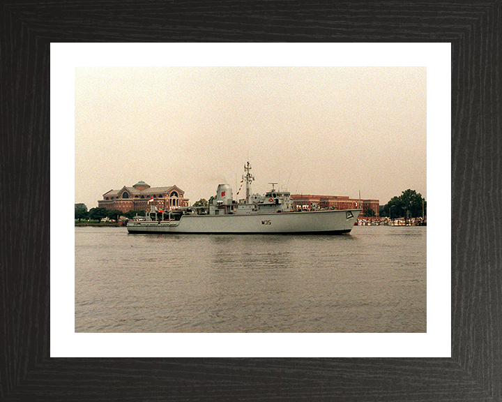 HMS Dulverton (M35) Photo Print - Washington - Royal Navy Hunt Class Mine Warfare Vessel Hampshire Prints 10 x 8 Black Frame Yes