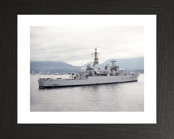 HMS Bristol (D23) Royal Navy Type 82 Destroyer Low Starboard View Photo Print Wall Art Decor Posters, Prints, & Visual Artwork Hampshire Prints 10 x 8 Black Frame Yes