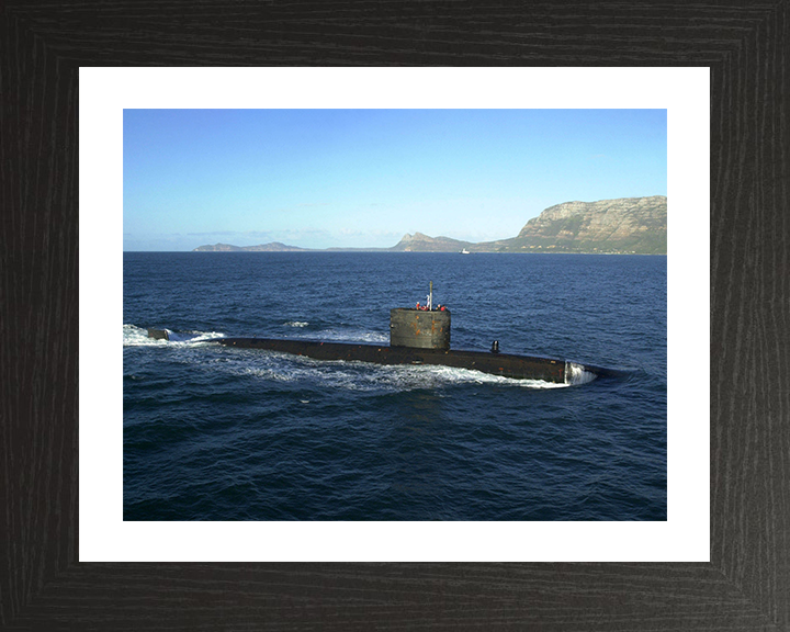 HMS Splendid (S106) Photo Print - South Africa 2002 - Royal Navy Swiftsure Class Submarine Hampshire Prints 10 x 8 Black Frame Yes