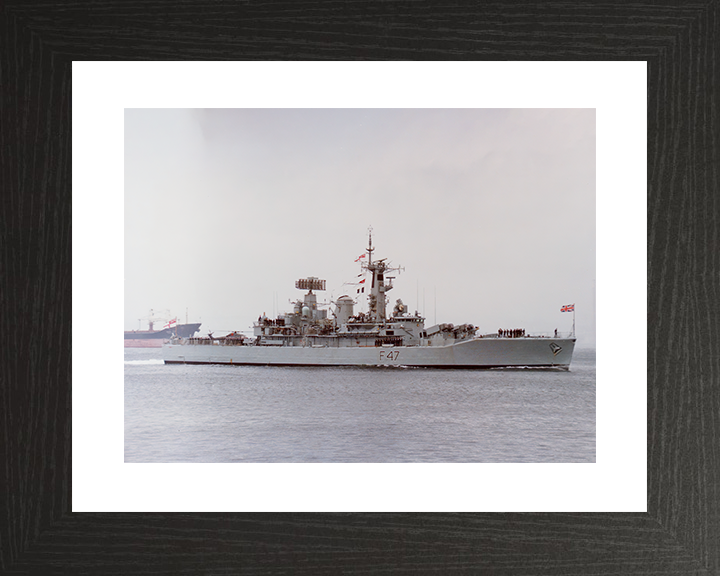 HMS Danae (F47) Royal Navy Leander Class Frigate Low Starboard View Photo Print Wall Art Decor Posters, Prints, & Visual Artwork Hampshire Prints 10 x 8 Black Frame Yes