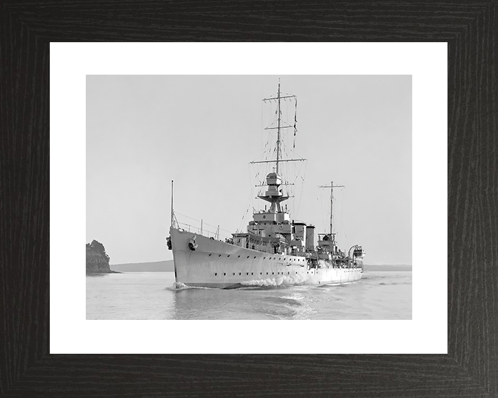 HMS Dunedin (96) Royal Navy Danae Class Cruiser Port Side View Photo Print Wall Art Decor Posters, Prints, & Visual Artwork Hampshire Prints 10 x 8 Black Frame Yes