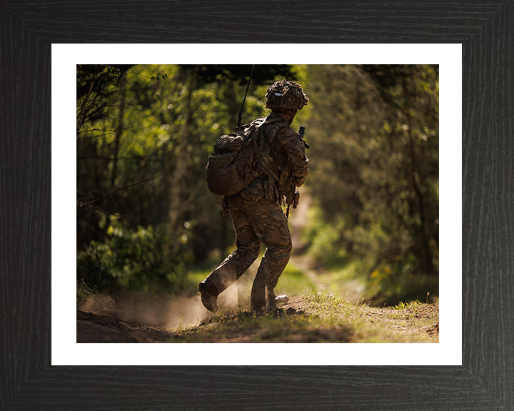 Royal Welsh Regiment soldier patrolling Photo Print - British Army Hampshire Prints 10 x 8 Black Frame Yes
